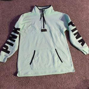 Half zip pull over